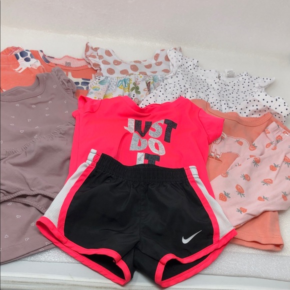 11 Piece Baby Girl Clothes 12 Months - Picture 1 of 8